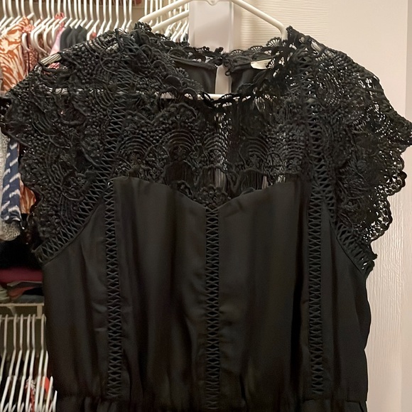 Black Francesca’s Short Lace Jumper - Picture 1 of 5